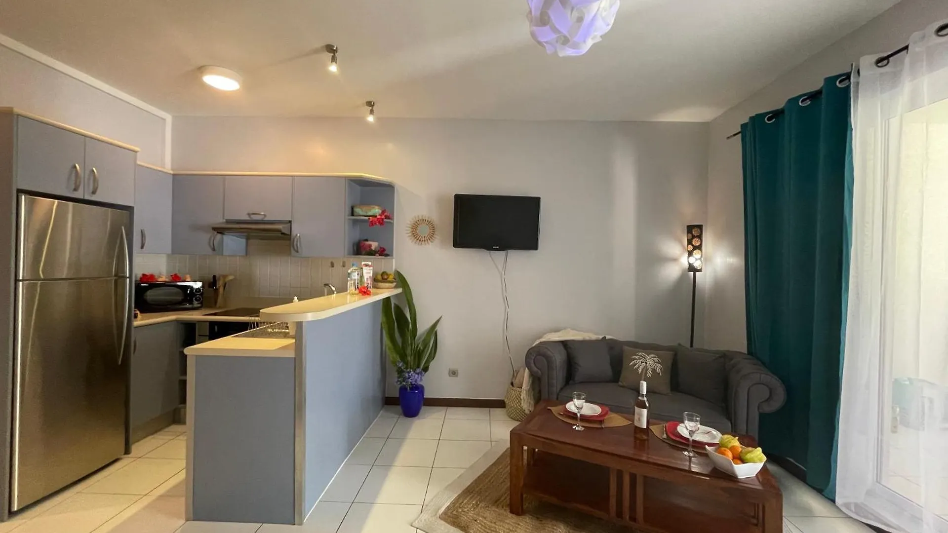 Appartement Papeete-Airport, Parking, Wifi,Ac,Pool