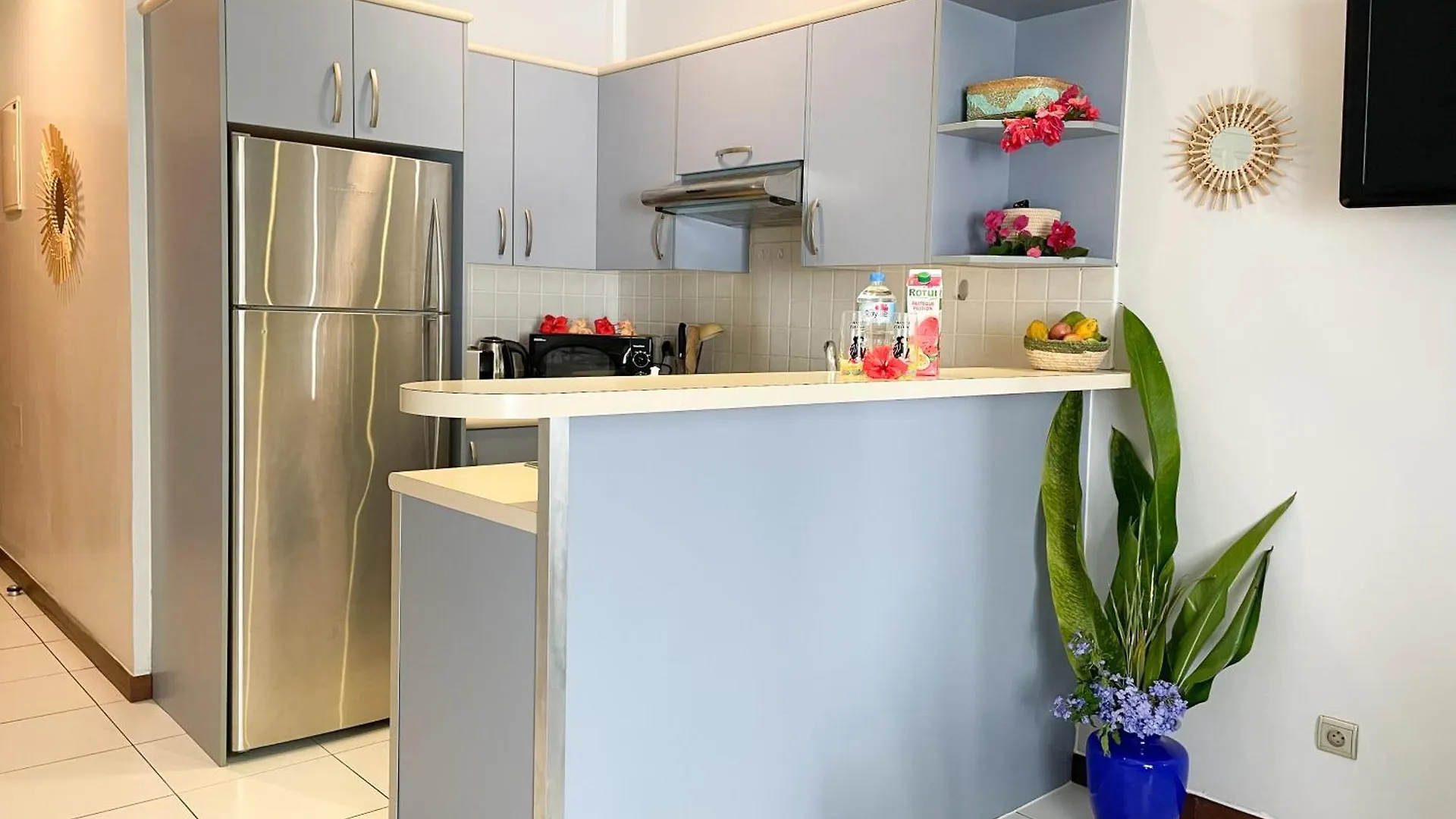 Апартаменты Appartement Papeete-Airport, Parking, Wifi,Ac,Pool